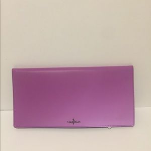 Purple clutch